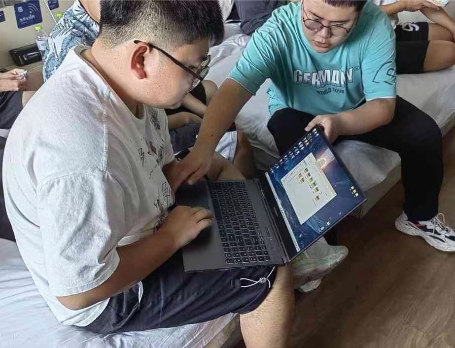 ϦʰƼֽʵŽеͼƼ豸ά